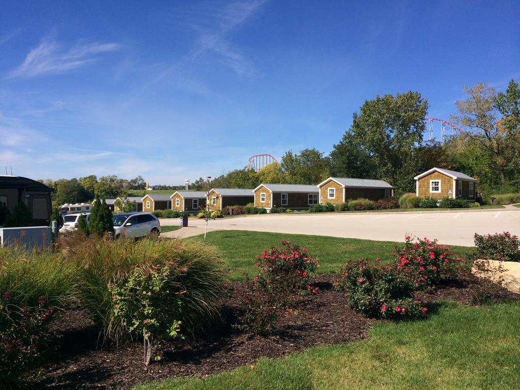 Worlds Of Fun Village Kansas City Exterior photo